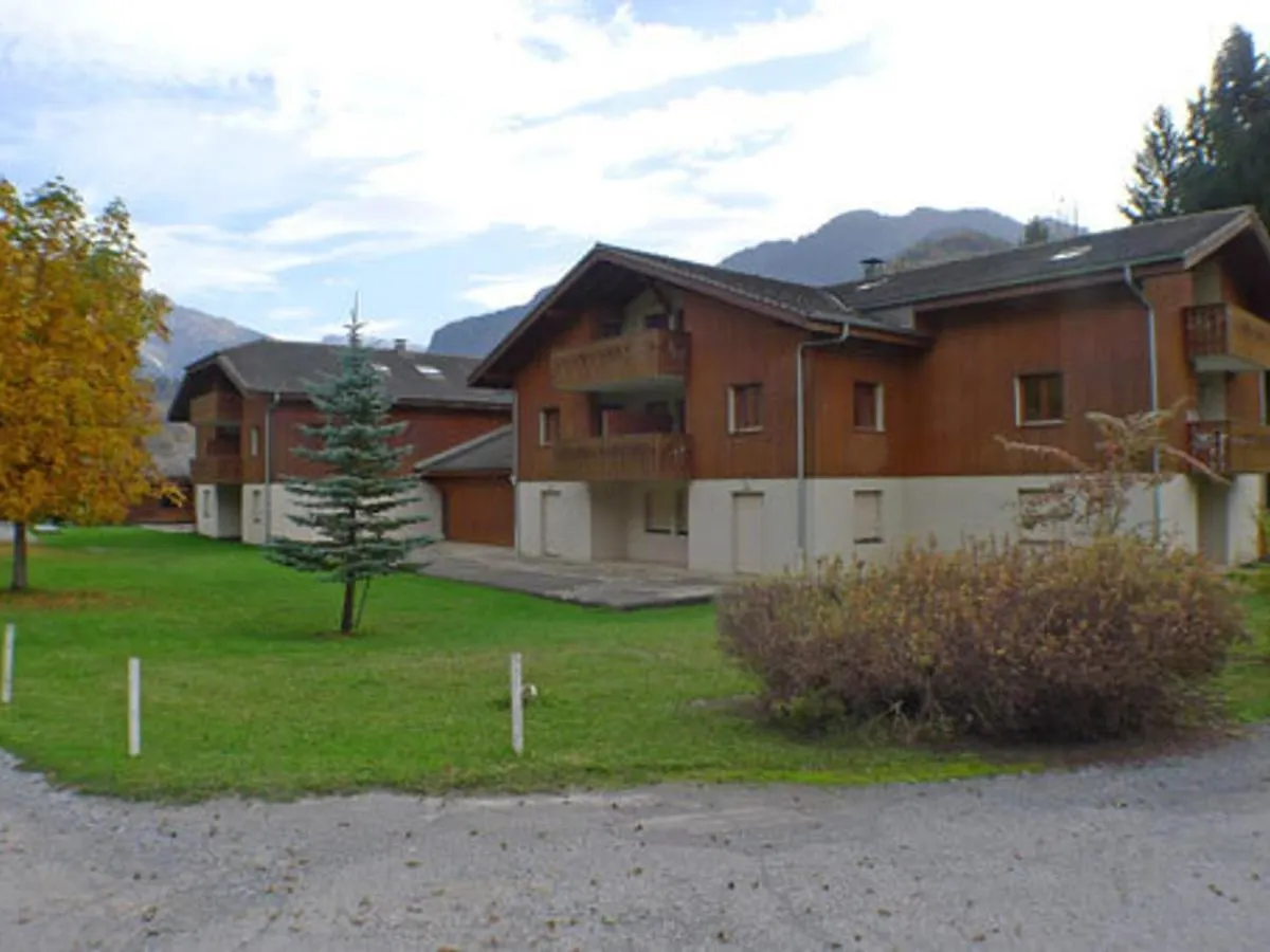 Appartement Cosy Avec Piscine, Balcon Et Parking - Fr-1-629-124 Samoëns