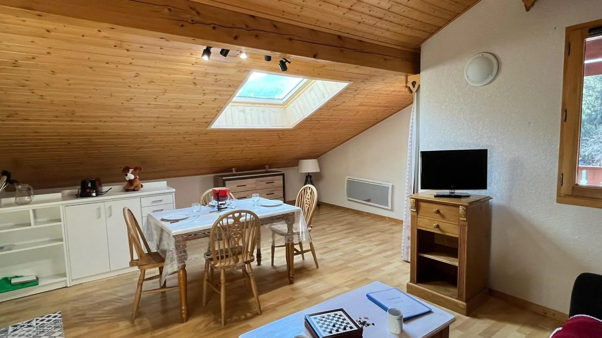 Appartement Cosy Avec Piscine, Balcon Et Parking - Fr-1-629-124 Samoëns